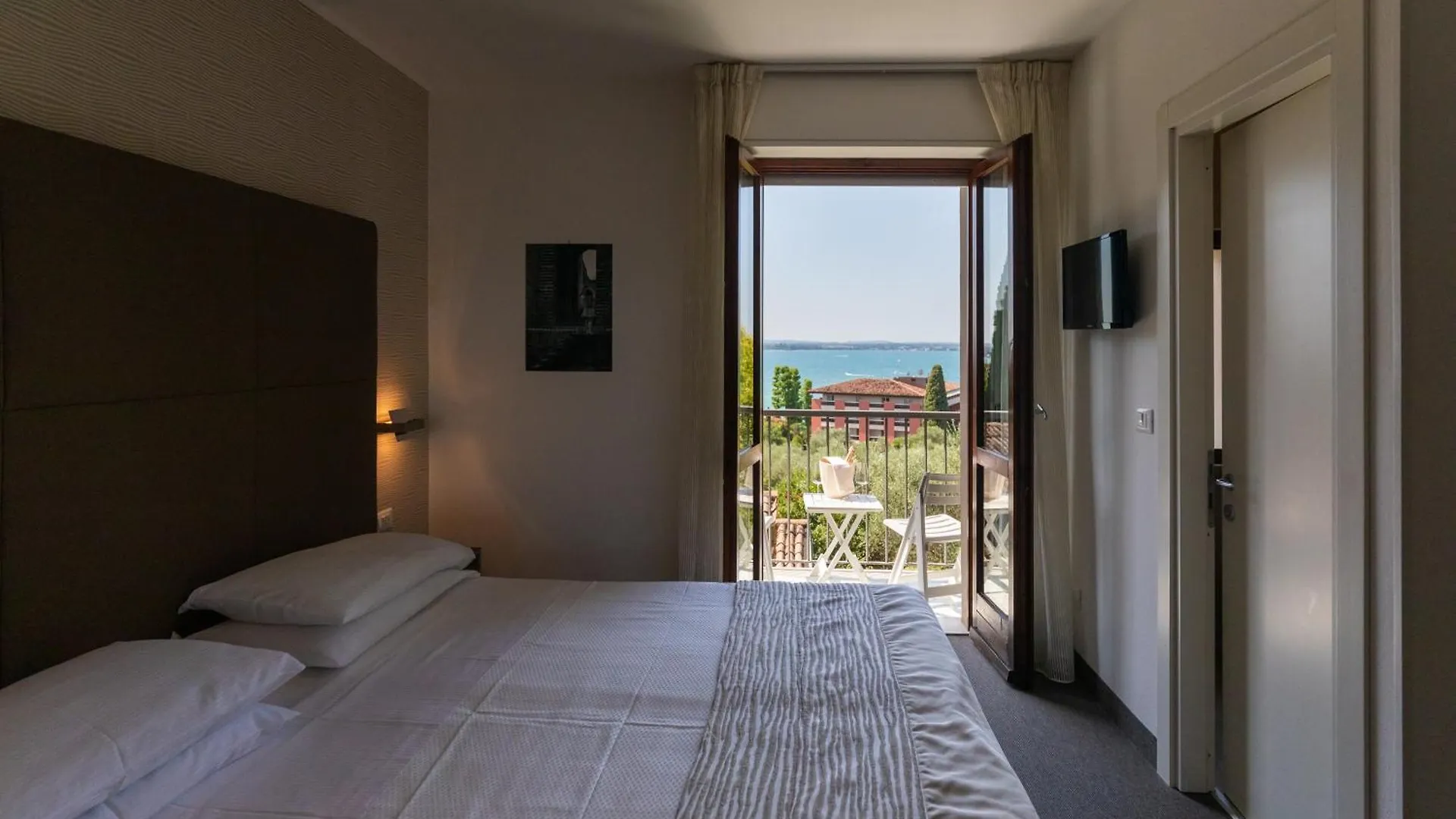Hotel Villa Maria Sirmione 3*,